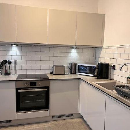 Modern Apartment Within Historic Chester City Walls Eksteriør bilde