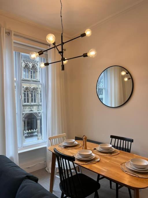 Modern Apartment Within Historic Chester City Walls Eksteriør bilde